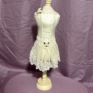 Vintage Lace Dress Form Jewelry Holder Wood Base Victorian Shabby Chic 2000